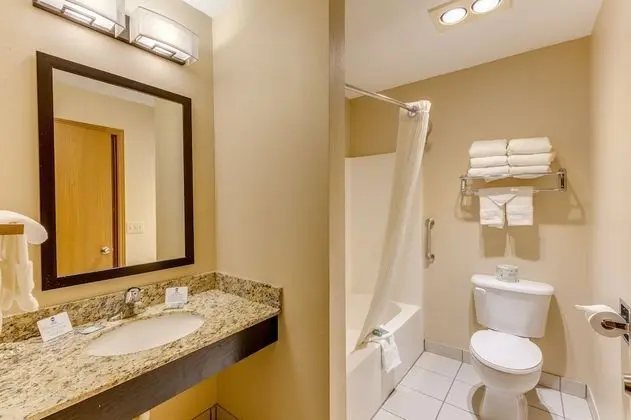 Süit, Birden Çok Yatak, Sigara İçilmez, Buzdolabı ve Mikrodalga