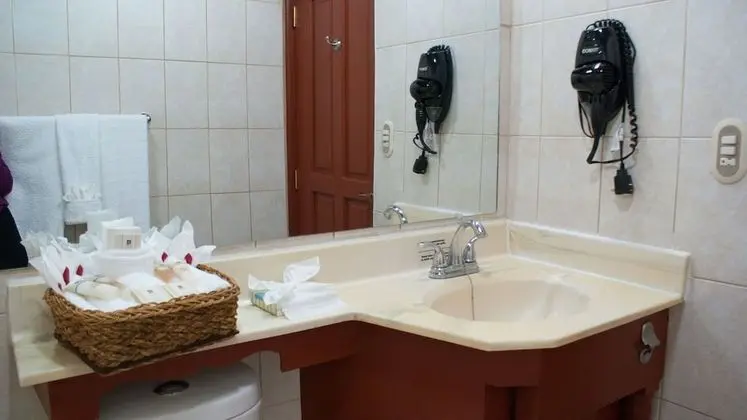 Standard Oda, 1 Büyük (Queen) Boy Yatak, Sigara İçilmez