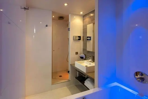 Family Oda, Birden Çok Yatak, Sigara İçilmez, Bağlantılı Odalar