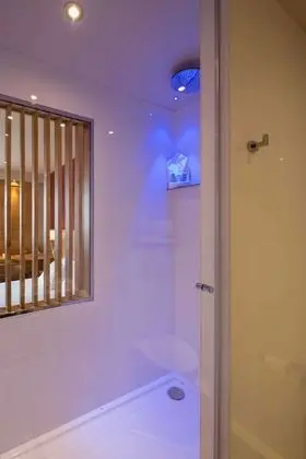 Superior Oda, 1 En Büyük (King) Boy Yatak, Sigara İçilmez, Havuz Manzaralı