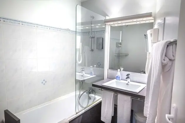 Standard Oda, 1 Büyük (Queen) Boy Yatak