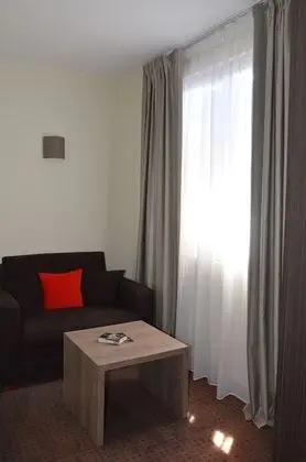Tek Büyük Yataklı Oda, Bahçe Manzaralı (Elegance)