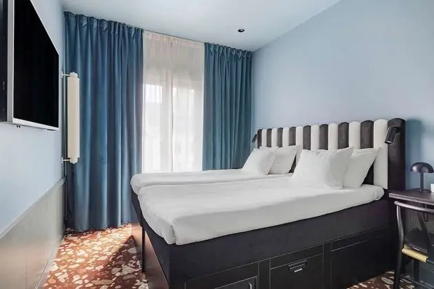 Standard Oda, 1 Büyük (Queen) Boy Yatak, Sigara İçilmez