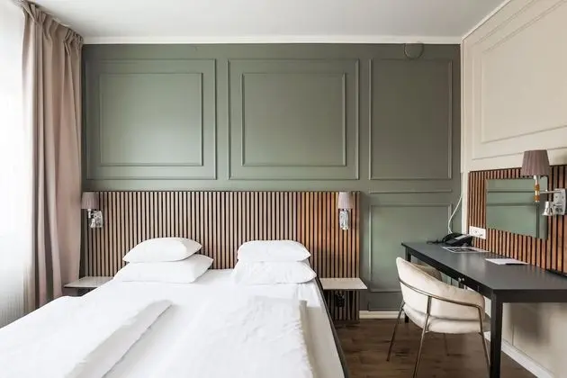 Standard Tek Büyük Yataklı Oda