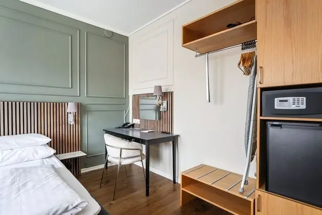 Standard Tek Büyük Yataklı Oda