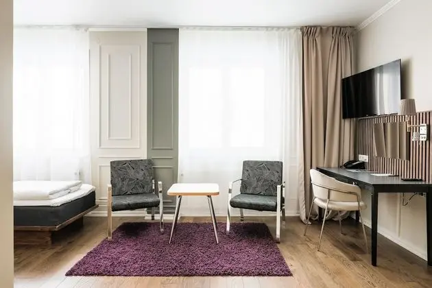 Standard Tek Büyük Yataklı Oda