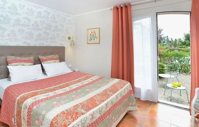 Superior Oda, 1 Büyük (Queen) Boy Yatak, Sigara İçilmez, Havuz Manzaralı (Twin bed on request)