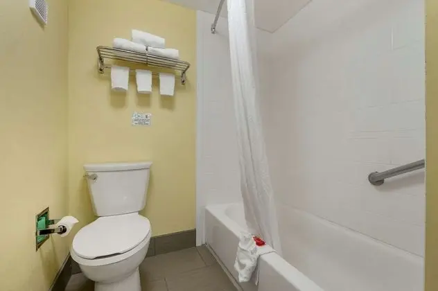 Standard Oda, 1 En Büyük (King) Boy Yatak, Mikrodalga