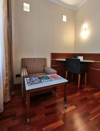 Junior Süit, 1 Büyük (Queen) Boy Yatak