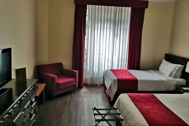 Standard Oda, 2 Çift Kişilik Yatak, Engellilere Uygun, Sigara İçilmez