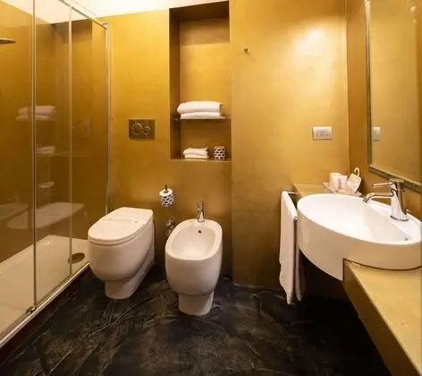 Standard Oda, 1 Büyük (Queen) Boy Yatak, Sigara İçilmez