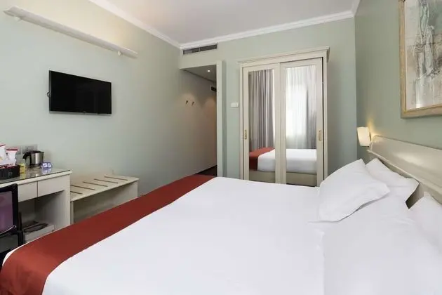 Standard Oda, Birden Çok Yatak, Sigara İçilmez, Bağlantılı Odalar