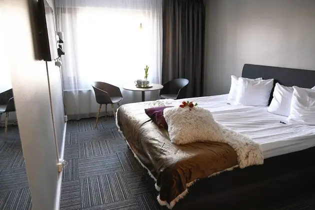 Standard Oda, 2 Tek Kişilik Yatak, Sigara İçilmez, Şehir Manzaralı