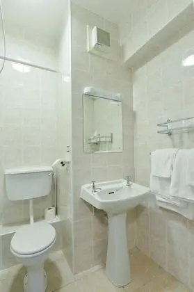 Standard Oda, 1 Çift Kişilik Yatak, Engellilere Uygun, Sigara İçilmez