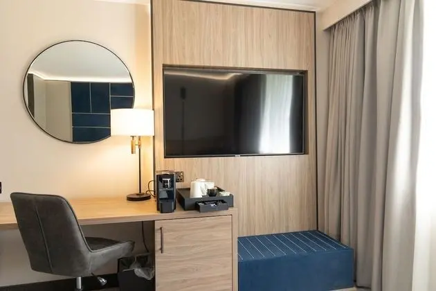 Executive Family Room