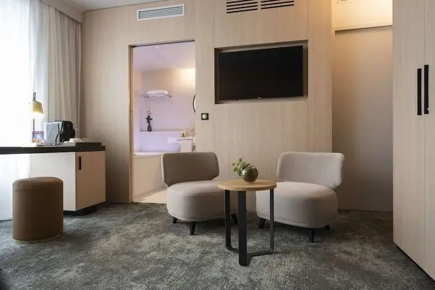 Süit, 1 En Büyük (King) Boy Yatak, Sigara İçilmez, Teras