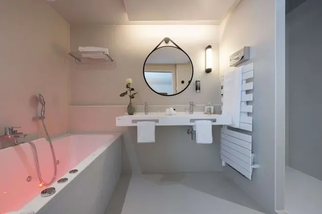 Süit, 1 En Büyük (King) Boy Yatak, Sigara İçilmez, Teras