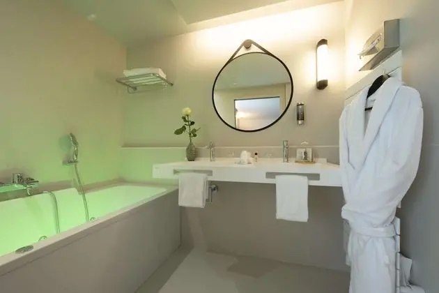 Süit, 1 En Büyük (King) Boy Yatak, Sigara İçilmez, Teras