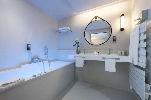 Süit, 1 En Büyük (King) Boy Yatak, Sigara İçilmez, Teras (Separate Living Room;with Sofabed)