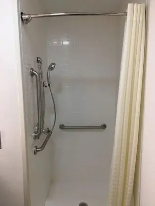 Standard Oda, 1 En Büyük (King) Boy Yatak, Engellilere Uygun, Sigara İçilmez