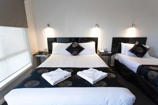 Deluxe Oda, Birden Çok Yatak, Sigara İçilmez, Küçük Mutfak