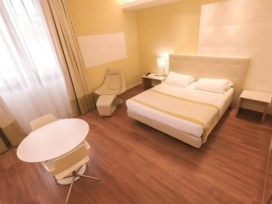 Comfort Oda, 1 Büyük (Queen) Boy Yatak, Sigara İçilebilir
