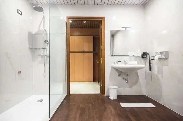 Comfort Oda, 1 Büyük (Queen) Boy Yatak, Sigara İçilmez