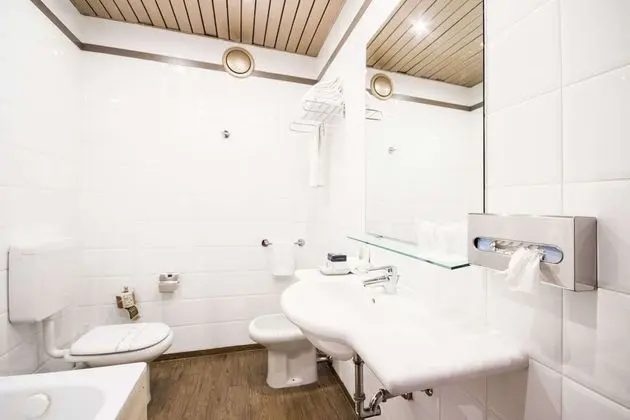 Comfort Oda, 1 Büyük (Queen) Boy Yatak, Sigara İçilmez