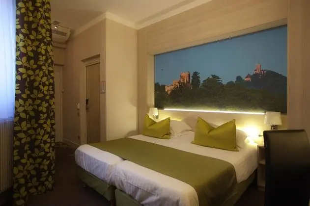 Comfort Oda, 1 Büyük (Queen) Boy Yatak, Sigara İçilmez (Twin bed on request)