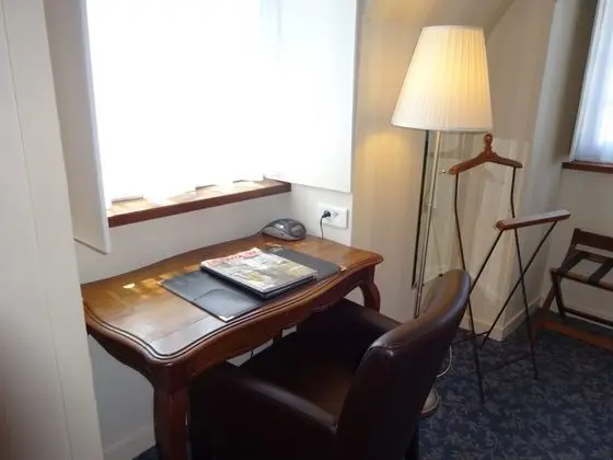 Deluxe Oda, 1 En Büyük (King) Boy Yatak (Living Room)