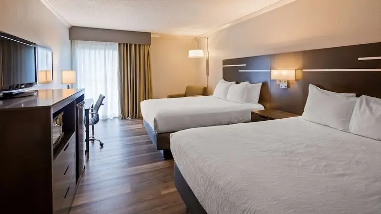 Standard Oda, 2 Büyük (Queen) Boy Yatak, Sigara İçilmez, Buzdolabı