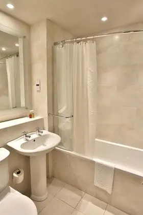 Superior Oda, 1 En Büyük (King) Boy Yatak, Sigara İçilmez (Walk-in Shower)
