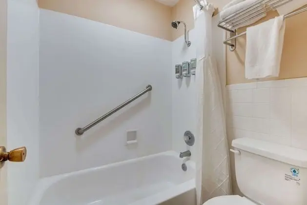 Standard Oda, 1 Büyük (Queen) Boy Yatak, Sigara İçilmez, Buzdolabı ve Mikrodalga (Pet Friendly)