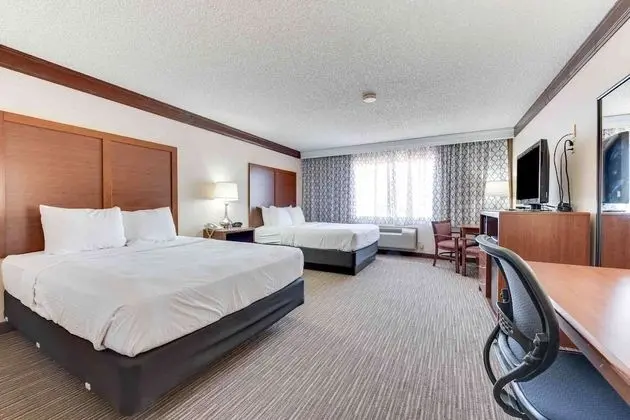 Standard Oda, 2 Büyük (Queen) Boy Yatak, Engellilere Uygun, Sigara İçilmez