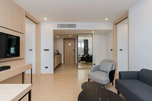Süit, Birden Çok Yatak, Sigara İçilmez (Living Room)