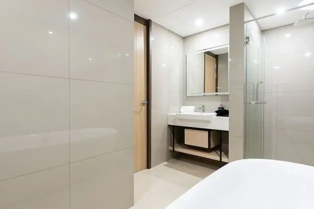 Süit, Birden Çok Yatak, Sigara İçilmez (Living Room)
