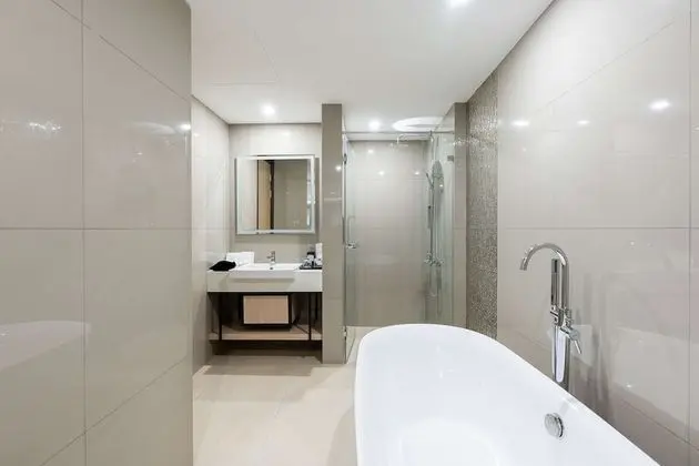 Süit, Birden Çok Yatak, Sigara İçilmez (Living Room)