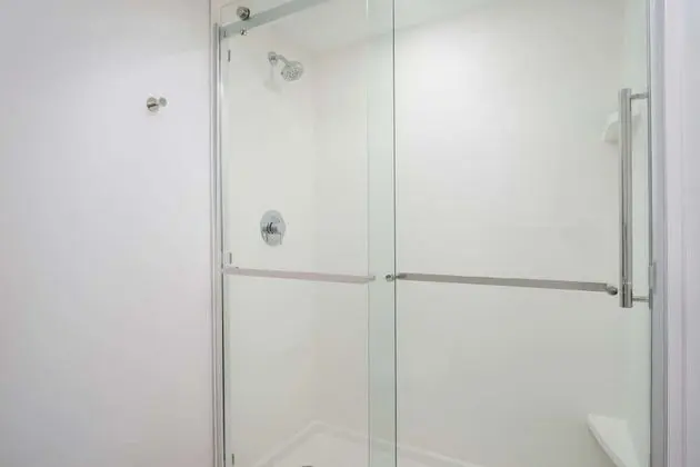 Standard Oda, 1 En Büyük (King) Boy Yatak, Sigara İçilmez, Buzdolabı ve Mikrodalga