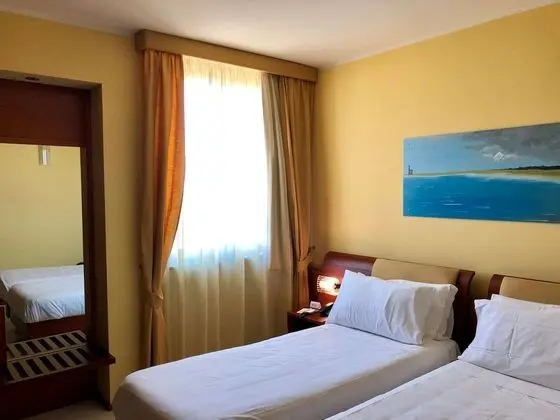 Standard Oda, 1 Tek Kişilik Yatak, Sigara İçilmez, Deniz Manzaralı