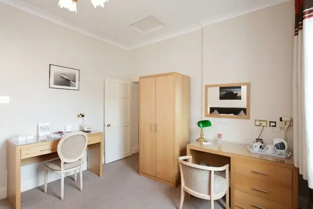 Süit, 1 En Büyük (King) Boy Yatak, Sigara İçilmez