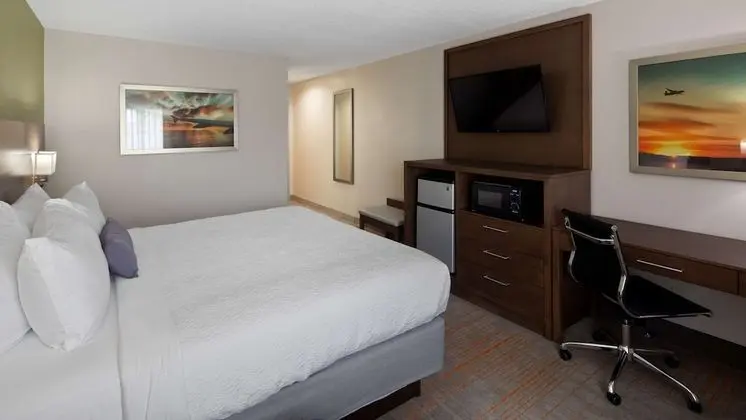 Standard Oda, 1 En Büyük (King) Boy Yatak, Engellilere Uygun, Buzdolabı ve Mikrodalga