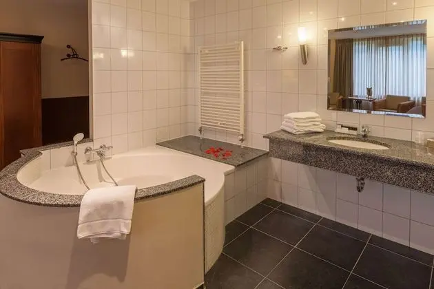 Süit, 1 Büyük (Queen) Boy Yatak, Sigara İçilmez