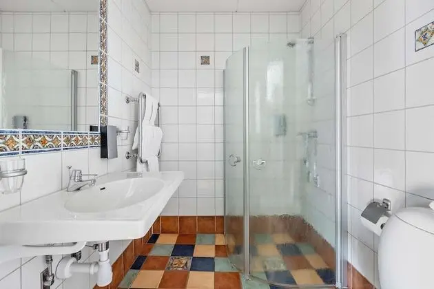 Standard Oda, 2 Tek Kişilik Yatak, Sigara İçilmez, Avlu