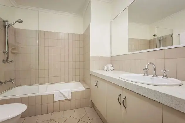 Executive Apart Daire, 2 Yatak Odası, Sigara İçilmez, Mutfak (1 King and 2 Single or 2 King Beds)