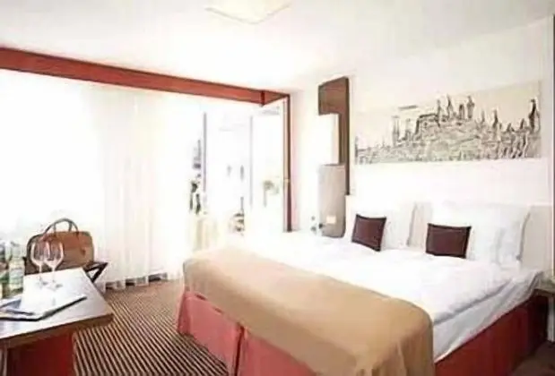 Standard Oda, 1 Çift Kişilik Yatak