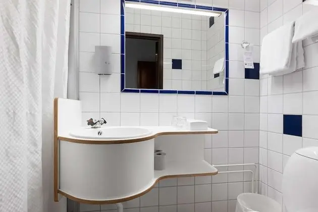 Standard Oda, 1 Tek Kişilik Yatak, Sigara İçilmez