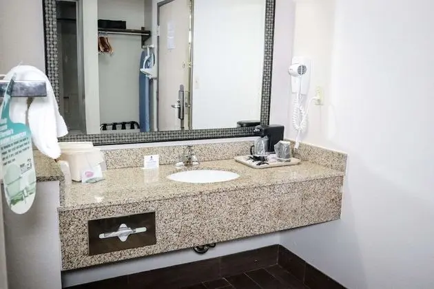 Standard Oda, 1 En Büyük (King) Boy Yatak, Sigara İçilmez (Larger Room;with Sofabed)