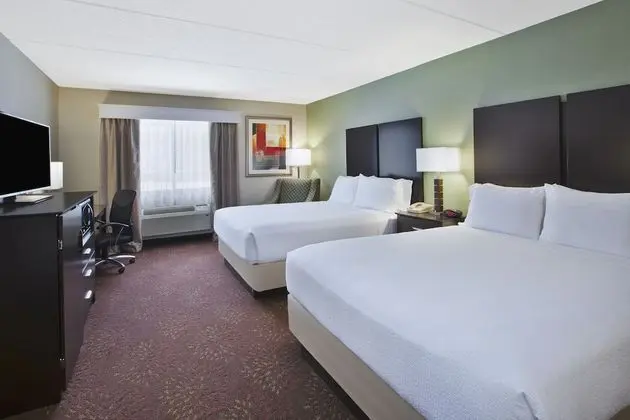 Standard Oda, 2 Büyük (Queen) Boy Yatak, Sigara İçilmez, Buzdolabı ve Mikrodalga