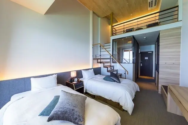 Executive Çatı Katı (Loft), 2 Tek Kişilik Yatak, Sigara İçilmez, Okyanusa Sıfır (with Extra Bed)