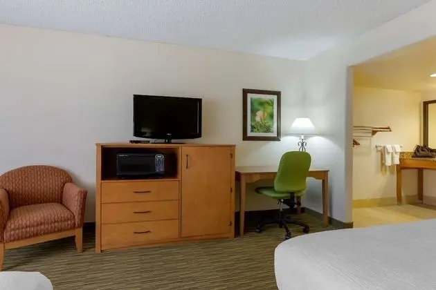 Standard Oda, 2 Büyük (Queen) Boy Yatak, Sigara İçilmez, Mikrodalga